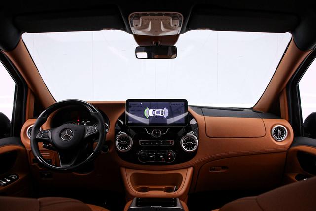 Mercedes-Benz Wei Ting 2023 thumb 10