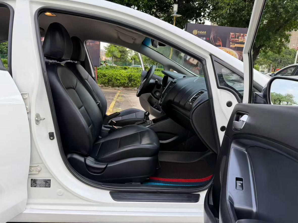 Kia K3 2015 thumb 8