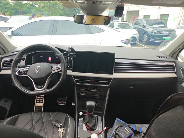Volkswagen Tiguan 2023 thumb 8