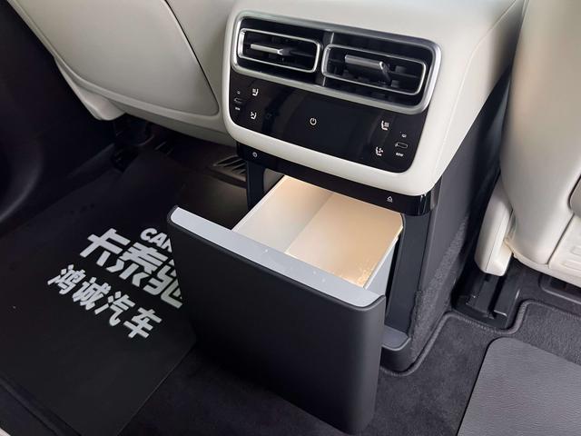 Lixiang (Li Auto) L7 2024 thumb 11