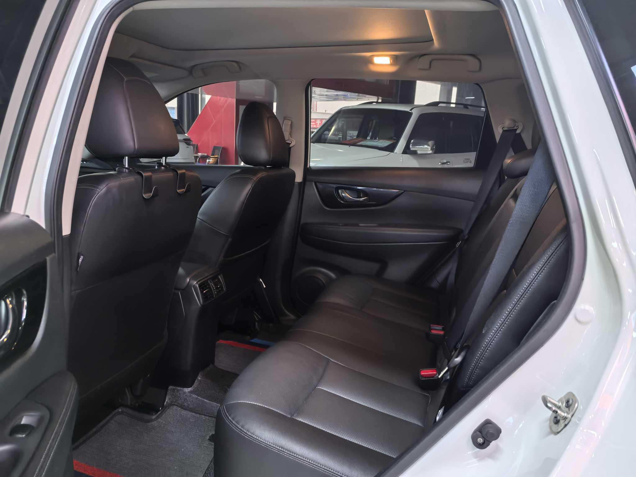 Nissan X-Trail 2022 thumb 10