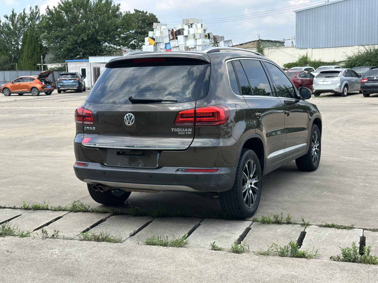 Volkswagen Tiguan 2016 thumb 4