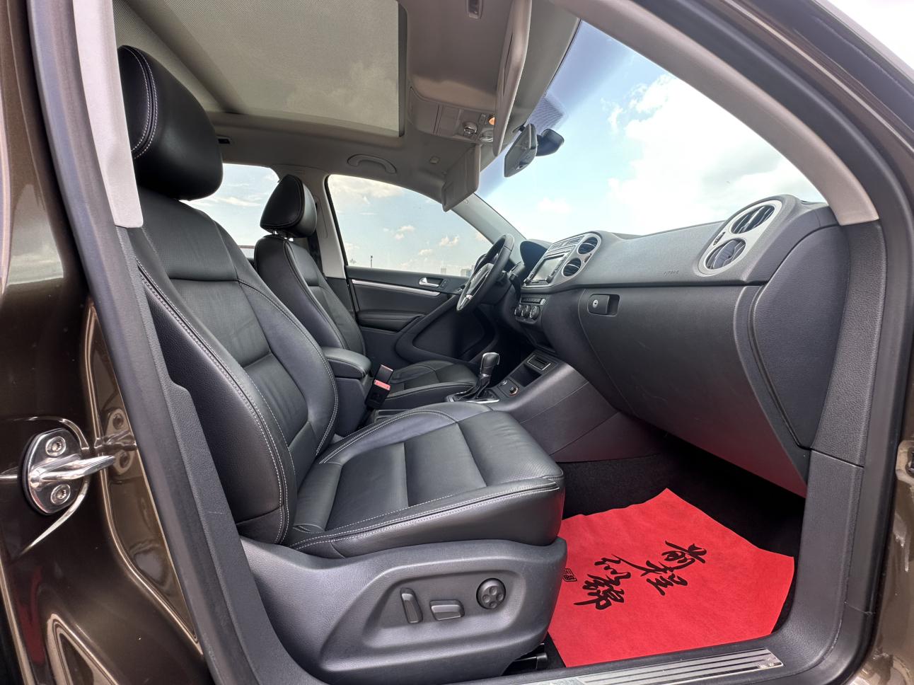 Volkswagen Tiguan 2016 thumb 9