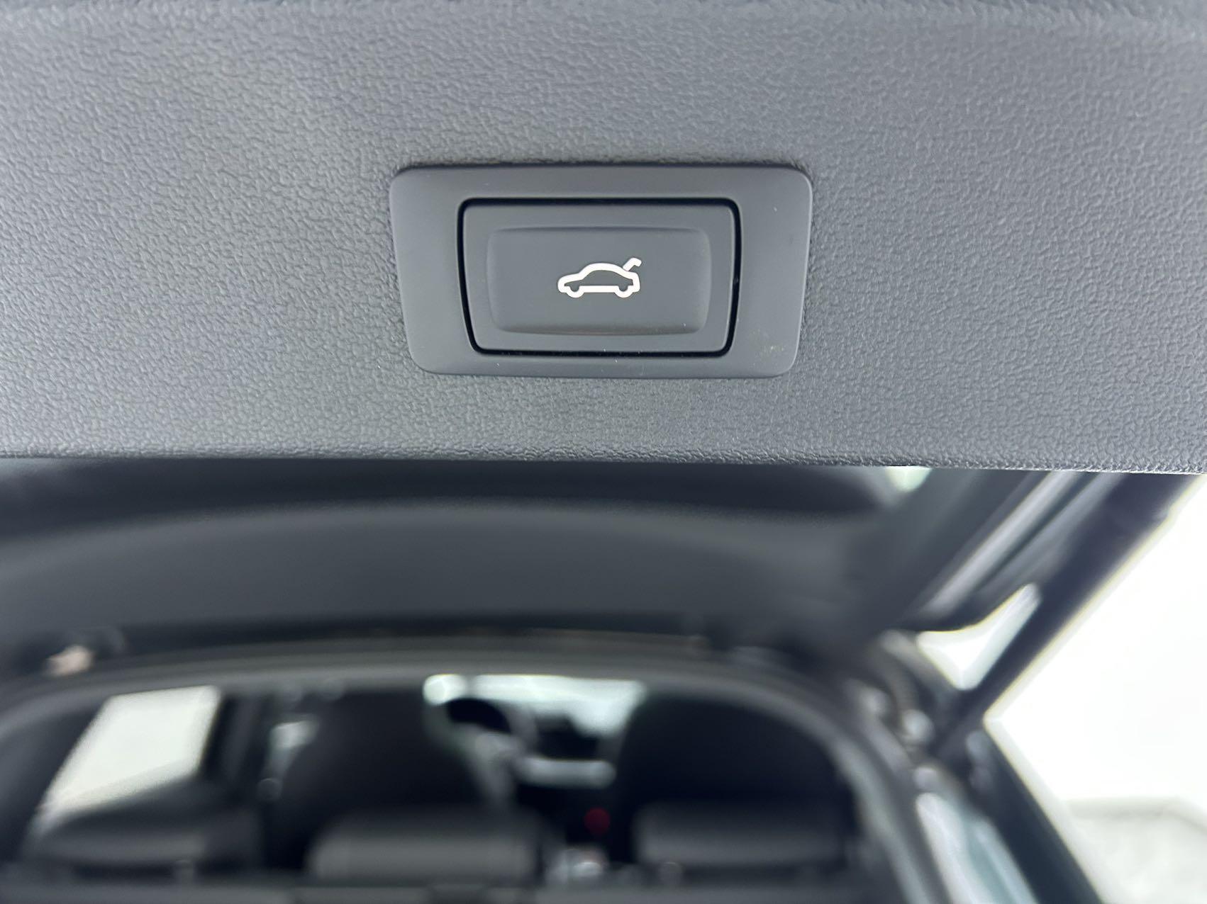 Audi A3 2023 thumb 6