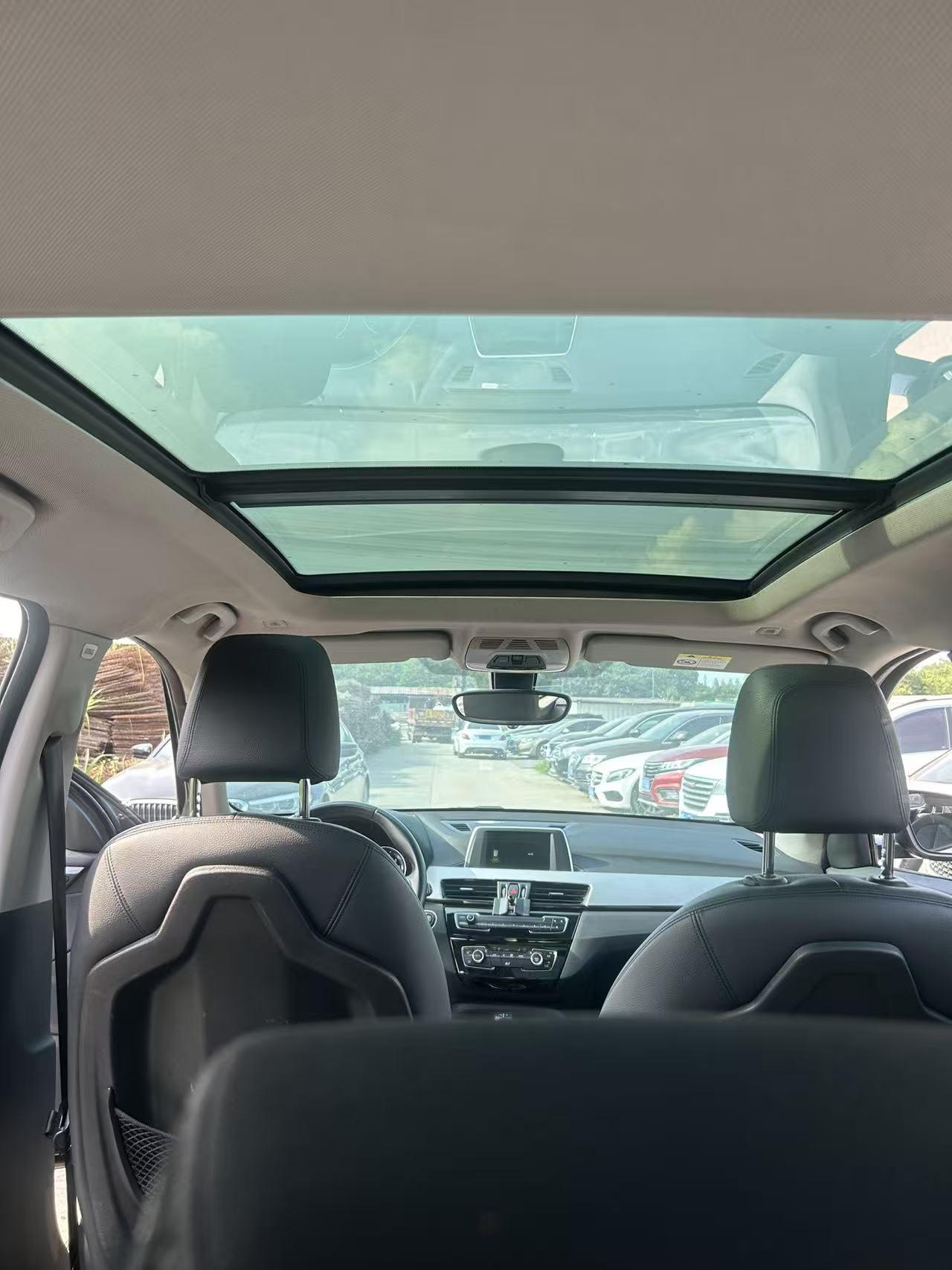 BMW X1 2019 thumb 8