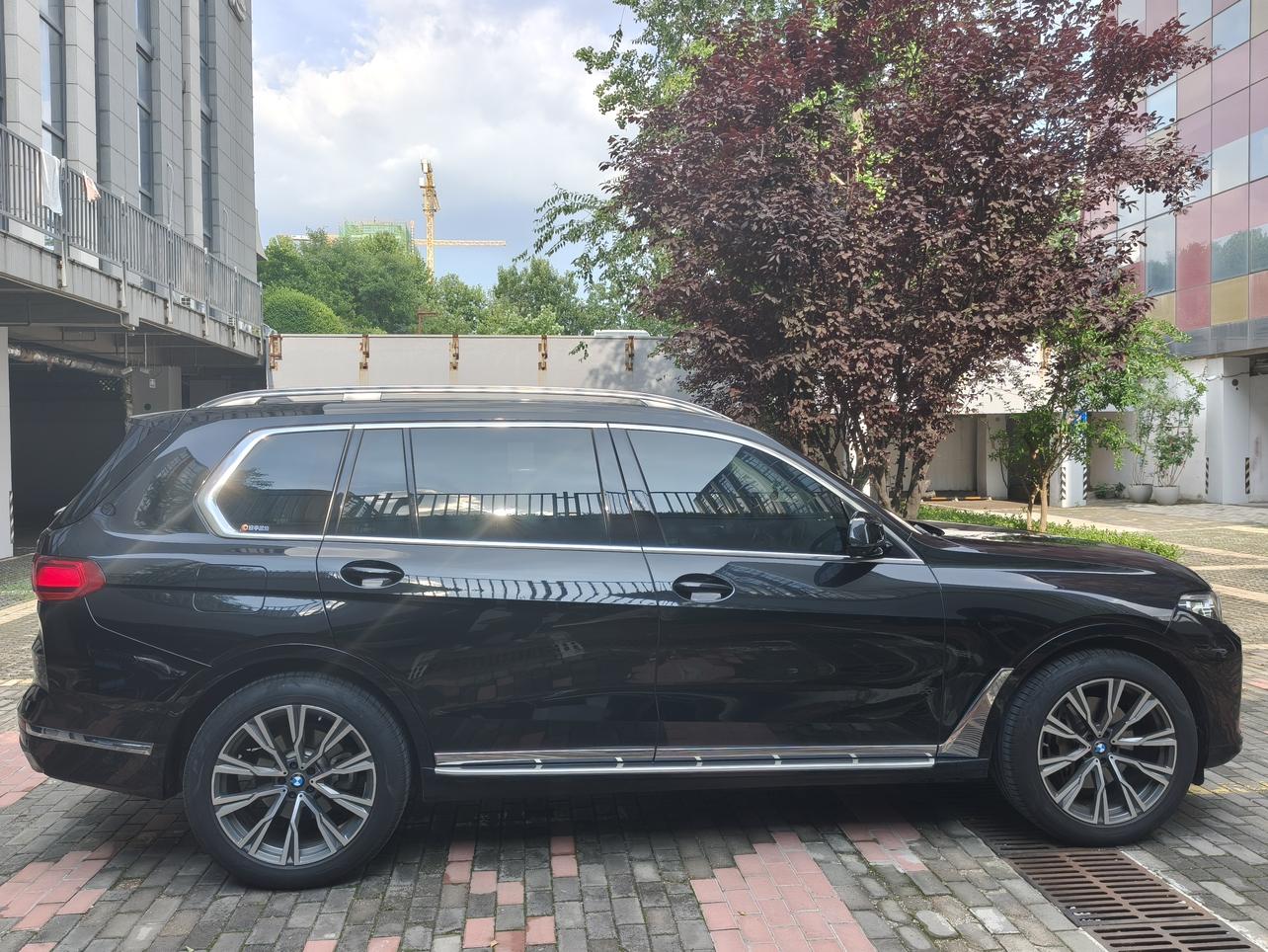 BMW X7 2022 thumb 4
