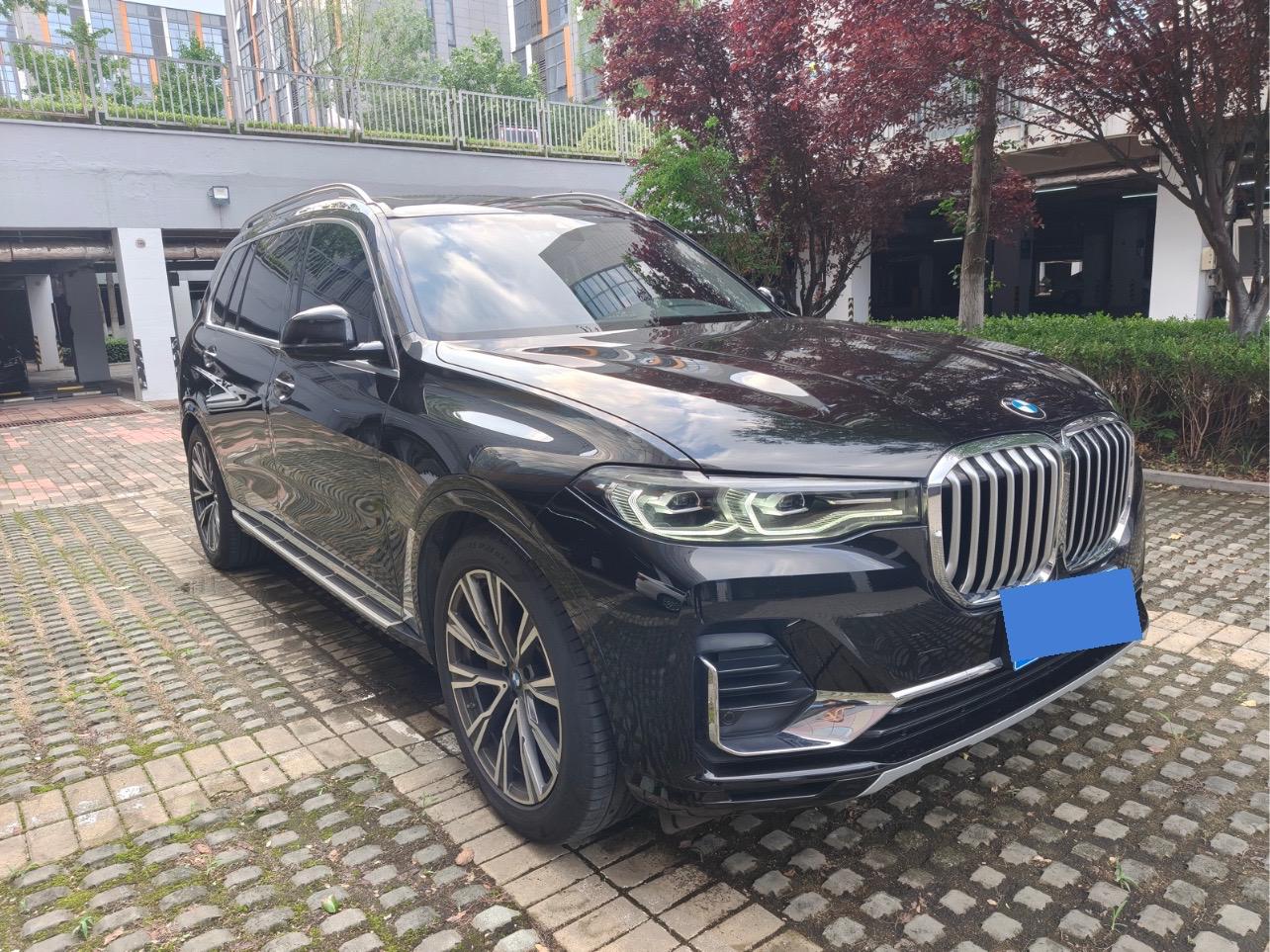 BMW X7 2022 thumb 10