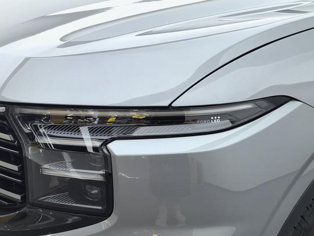 Ford Edge 2023 thumb 10