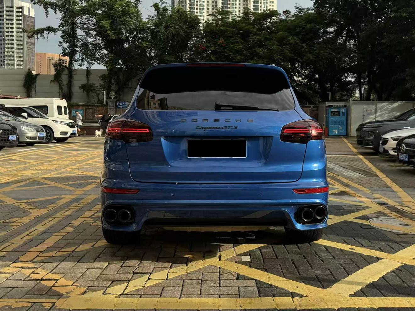 Porsche Cayenne 2016 thumb 3