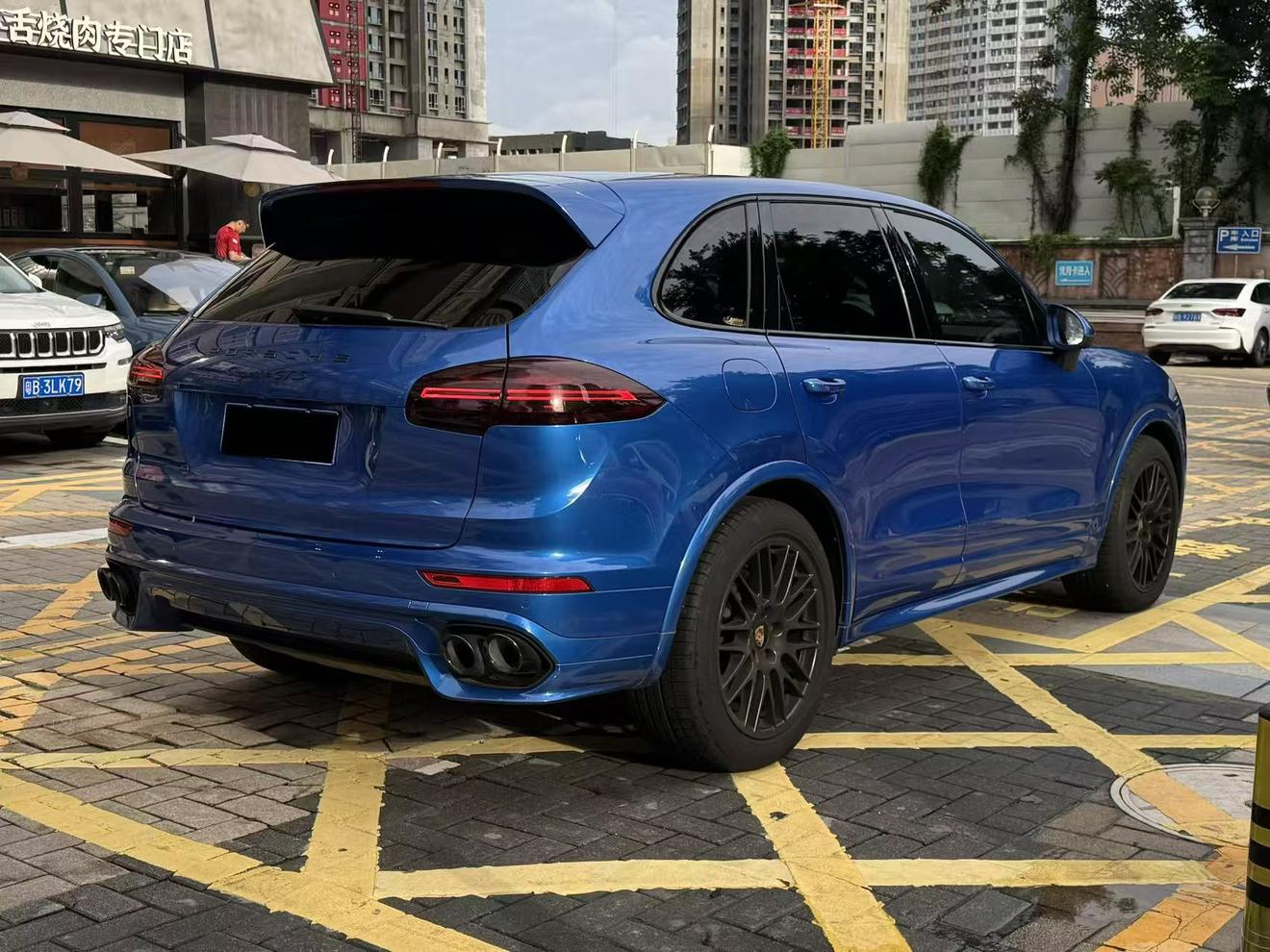 Porsche Cayenne 2016 thumb 4