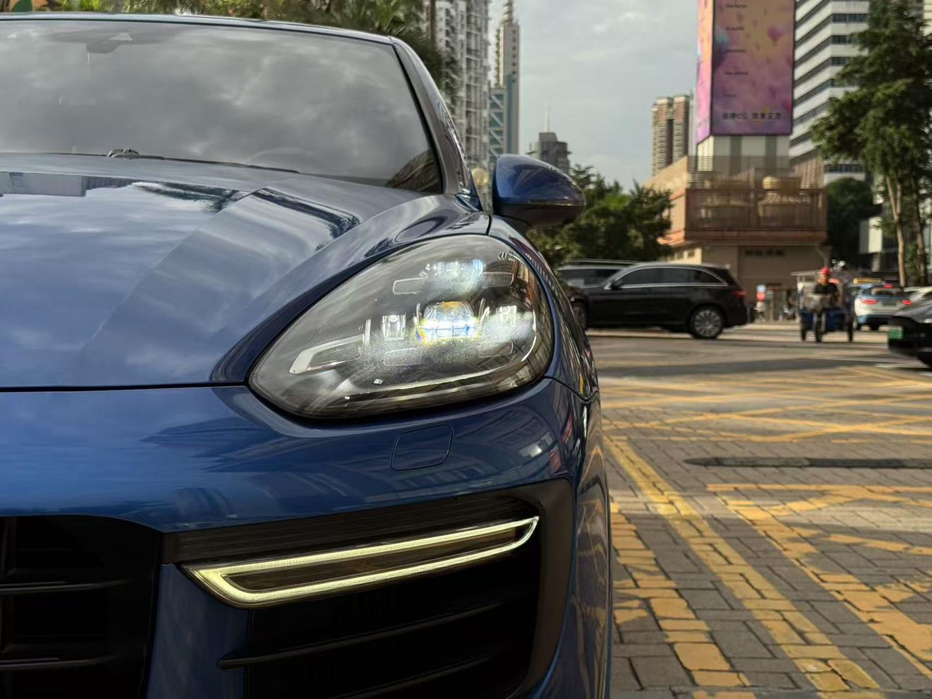 Porsche Cayenne 2016 thumb 5
