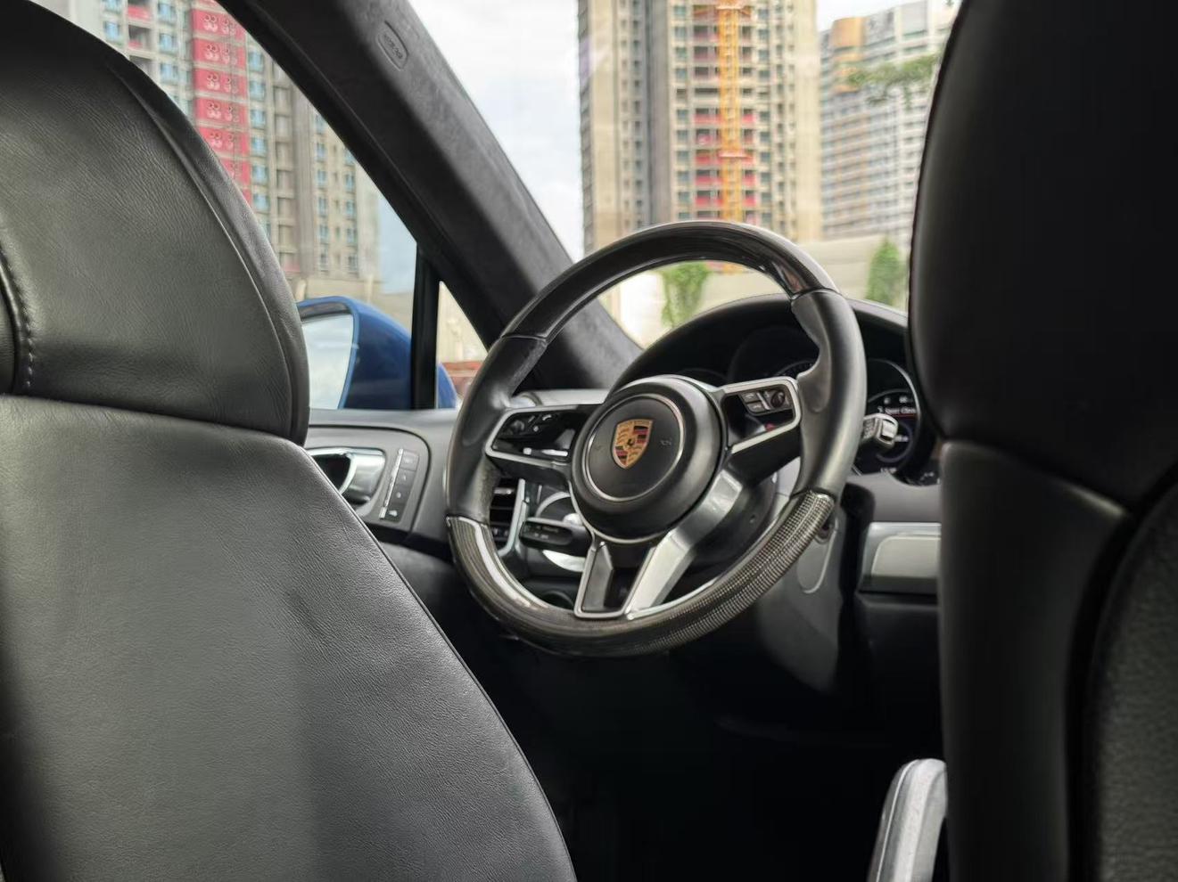 Porsche Cayenne 2016 thumb 7