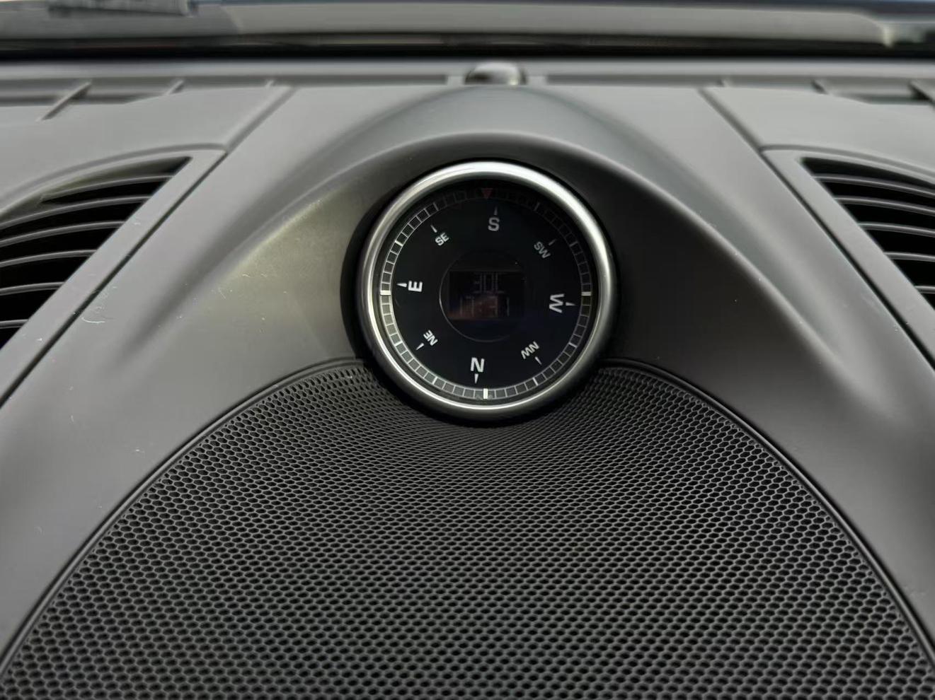 Porsche Cayenne 2016 thumb 10