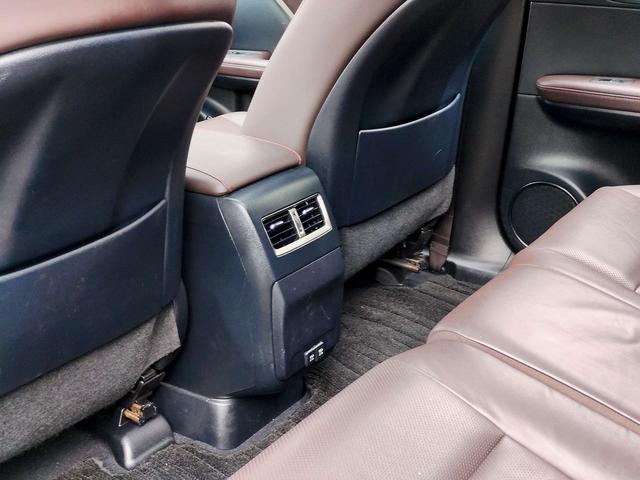 Lexus RX 2020 thumb 4