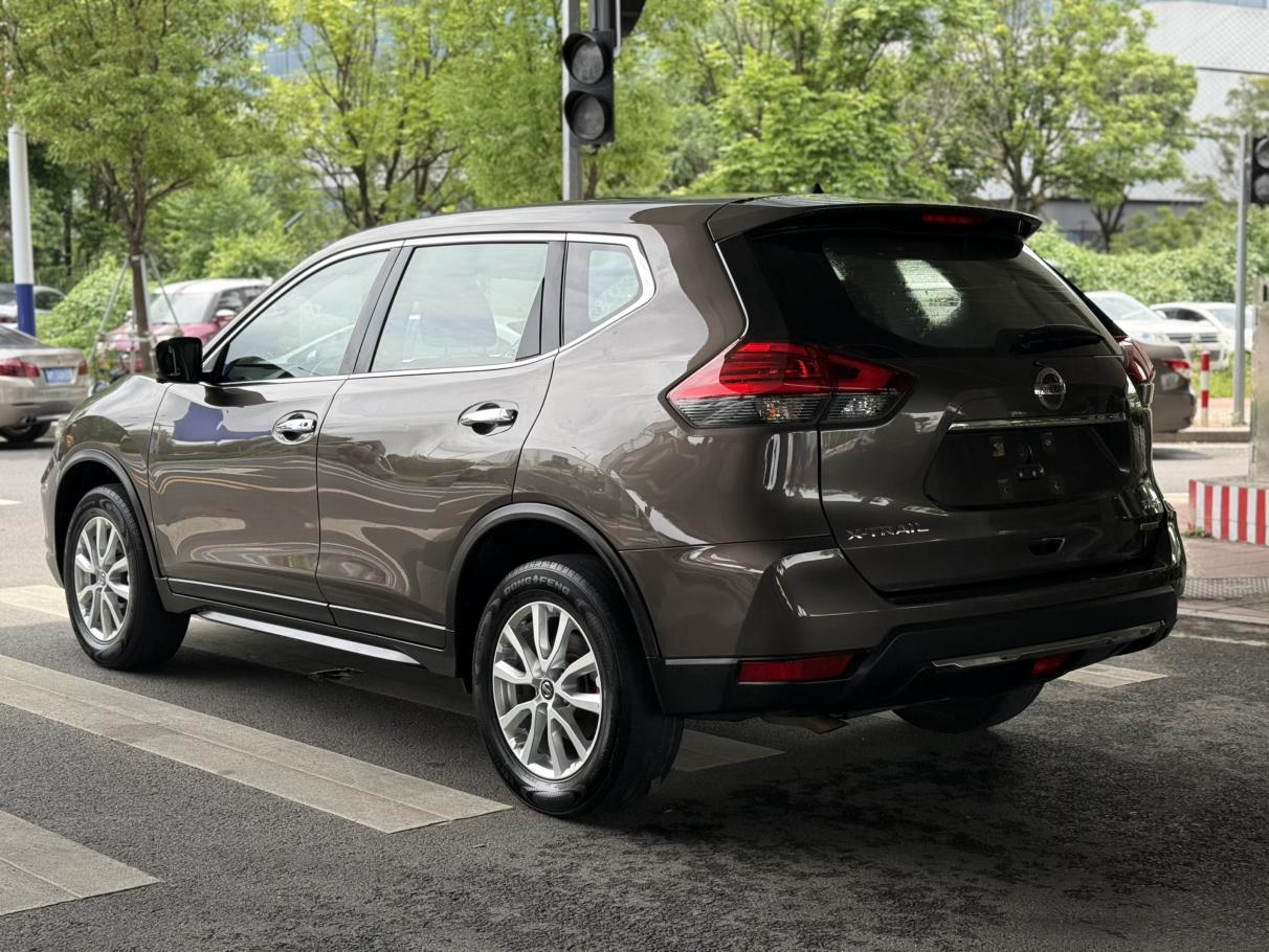 Nissan X-Trail 2019 thumb 2
