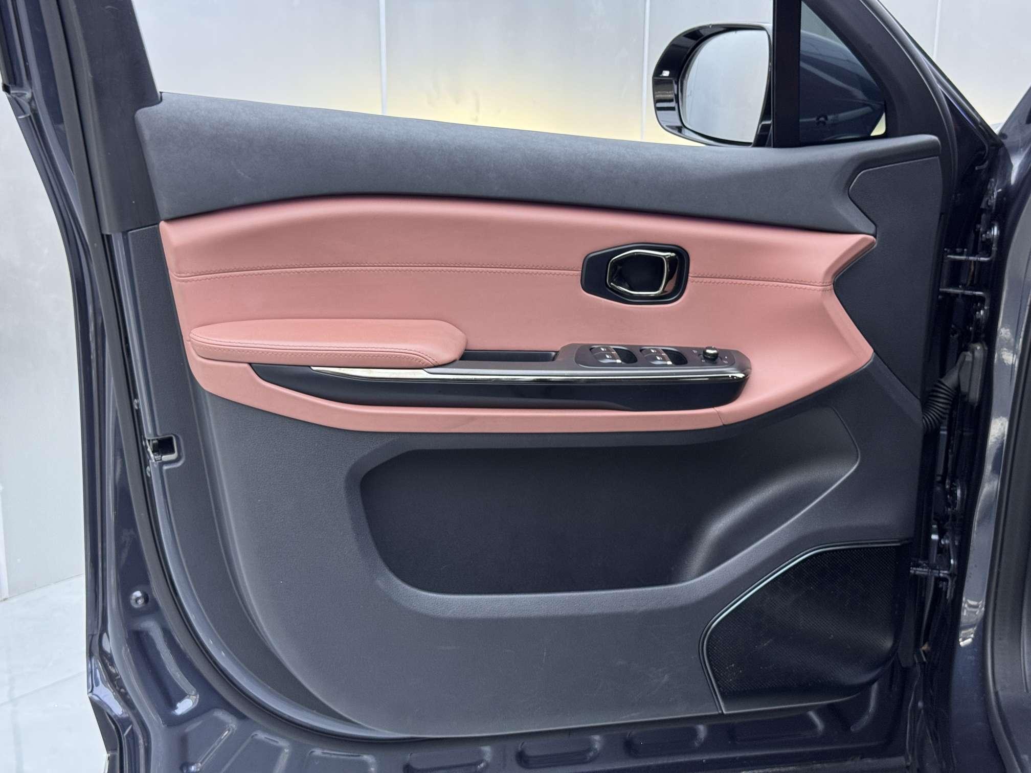 Nio EC6 2020 thumb 10