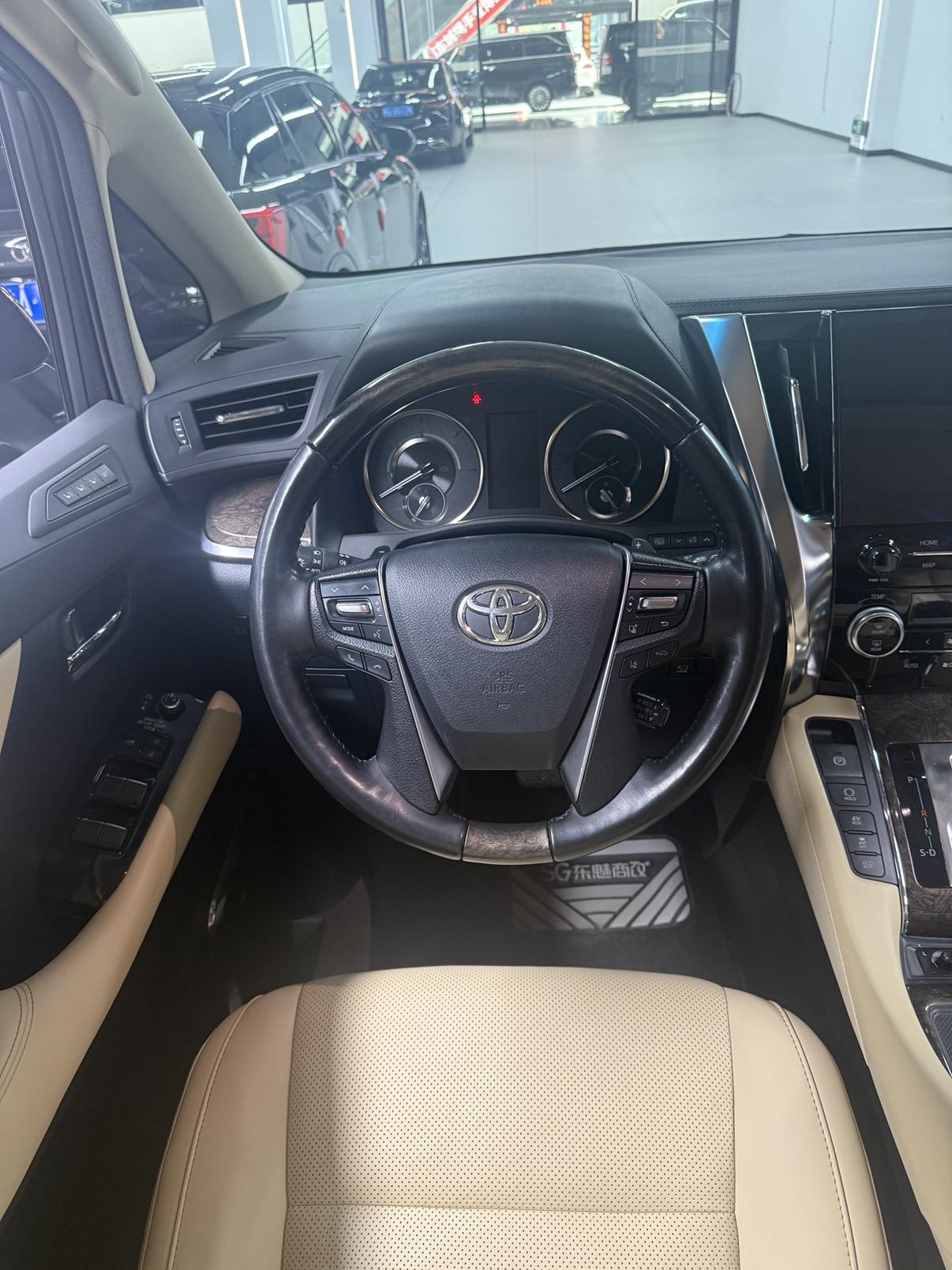 Toyota Vellfire 2021 thumb 7