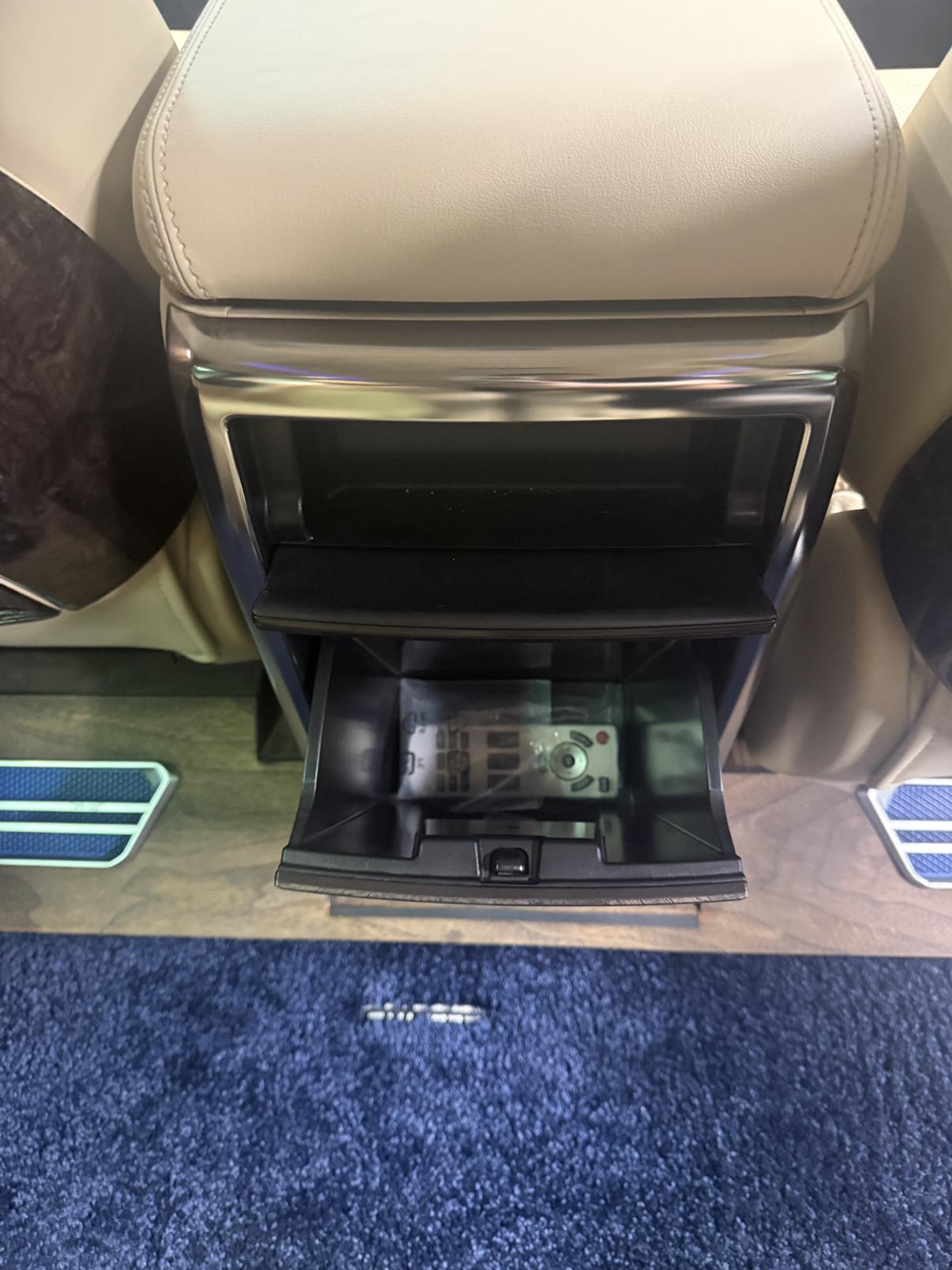 Toyota Vellfire 2021 thumb 9