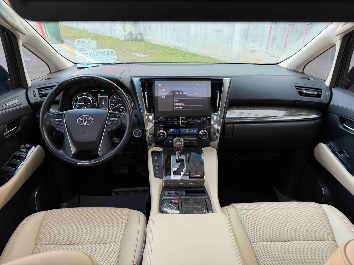 Toyota Vellfire 2021 thumb 10