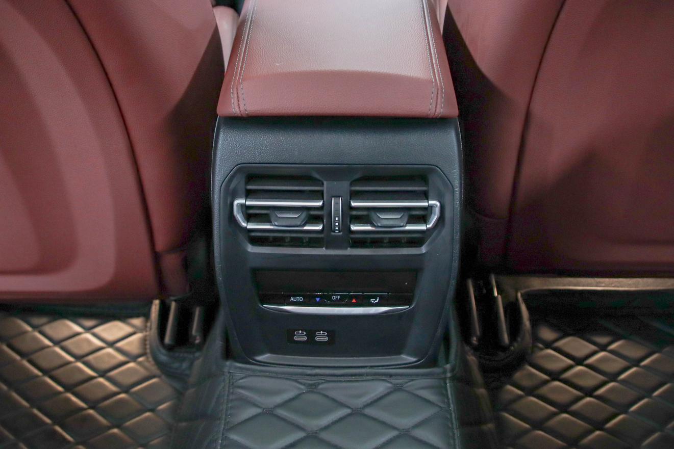 BMW 3 серии 2023 thumb 7
