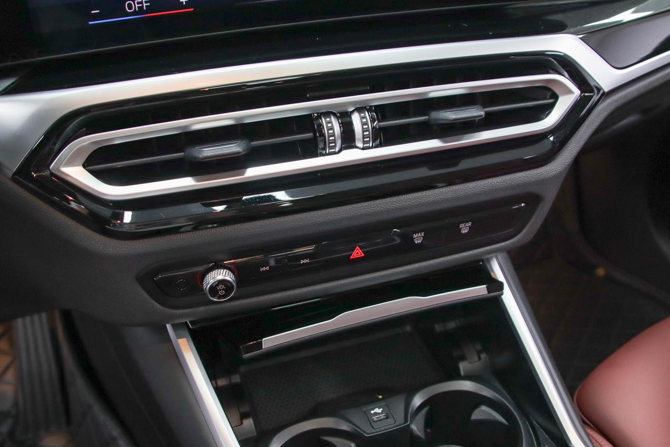 BMW 3 серии 2023 thumb 10