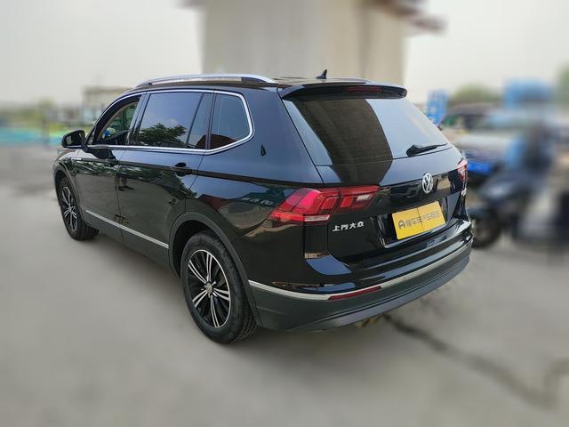 Volkswagen Tiguan 2019 thumb 4