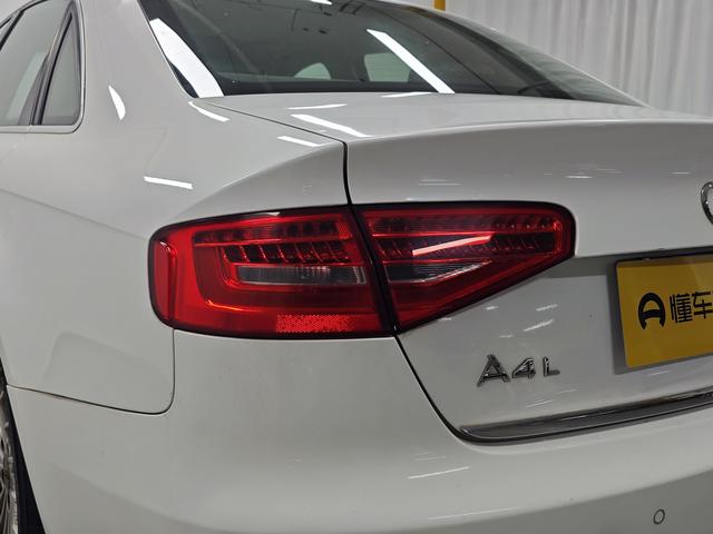 Audi A4 2016 thumb 11