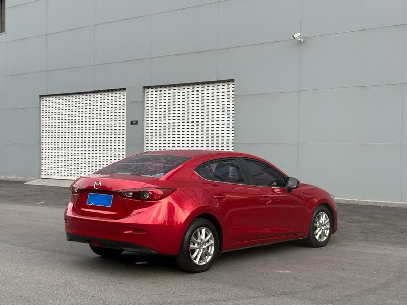 Mazda 3 2016 thumb 4