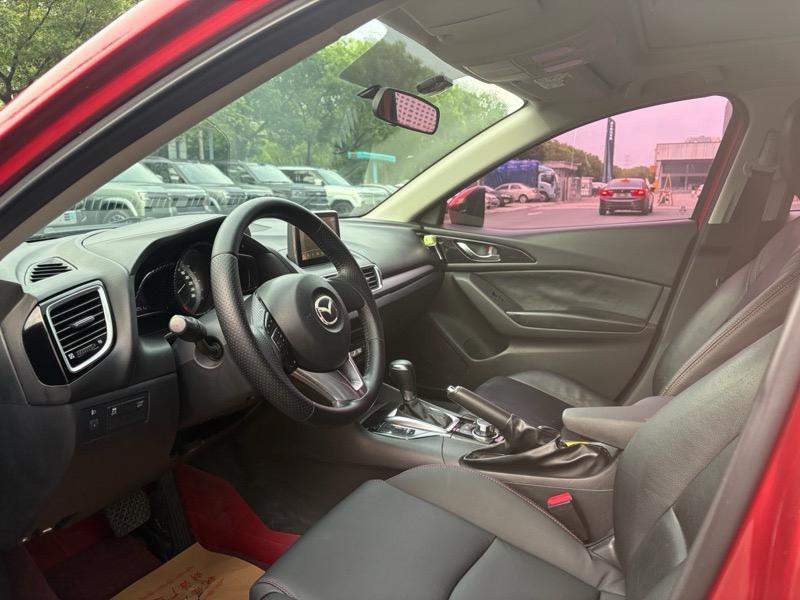 Mazda 3 2016 thumb 7