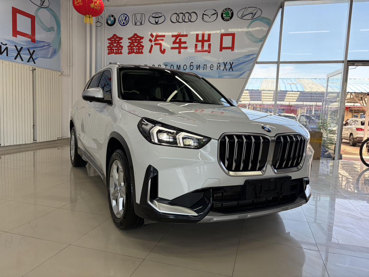 BMW X1 2023 thumb 11