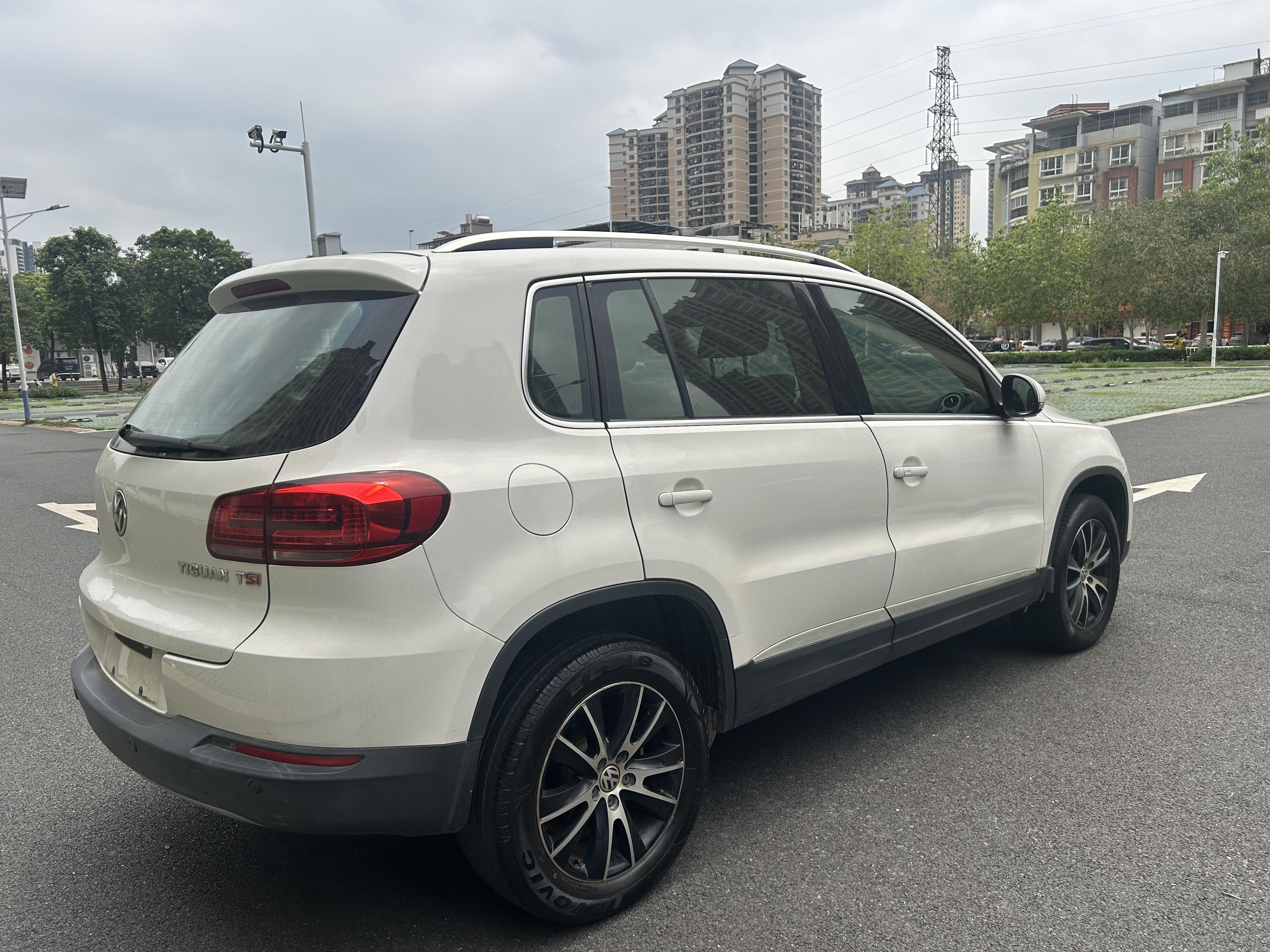 Volkswagen Tiguan 2015 thumb 4