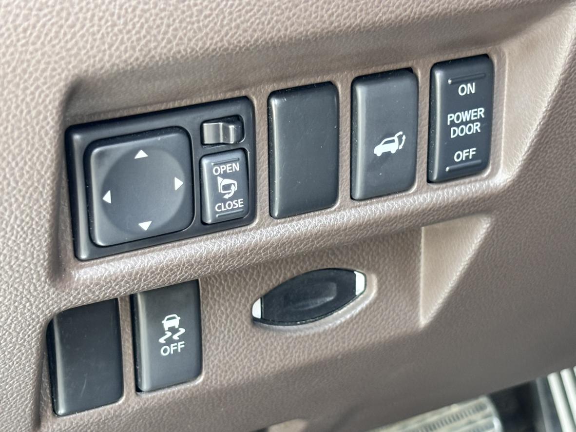 Infiniti QX70 2013 thumb 7