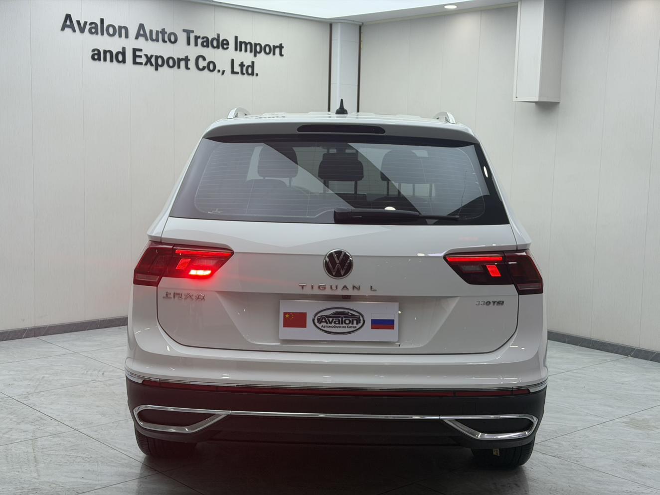 Volkswagen Tiguan 2023 thumb 3