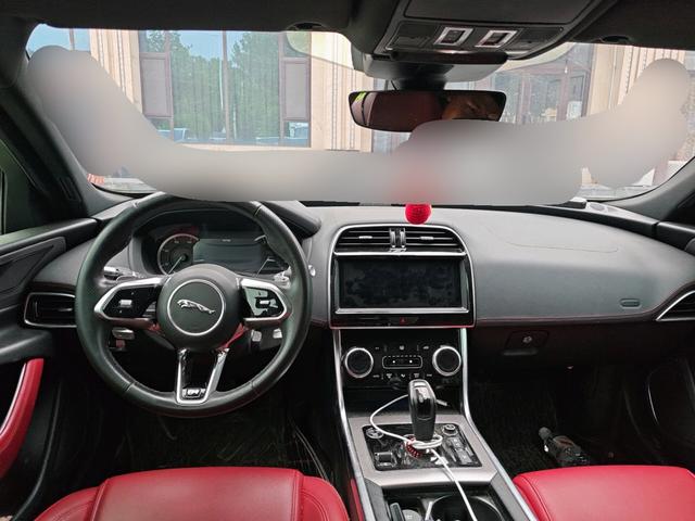 Jaguar XEL 2020 thumb 8