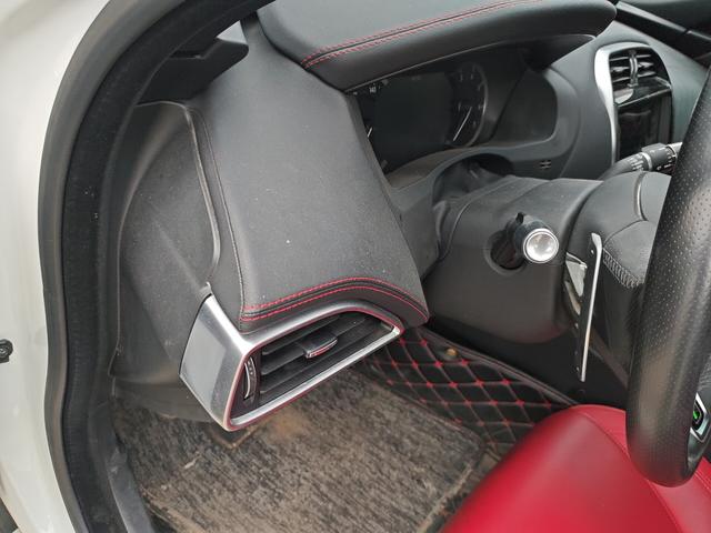 Jaguar XEL 2020 thumb 12