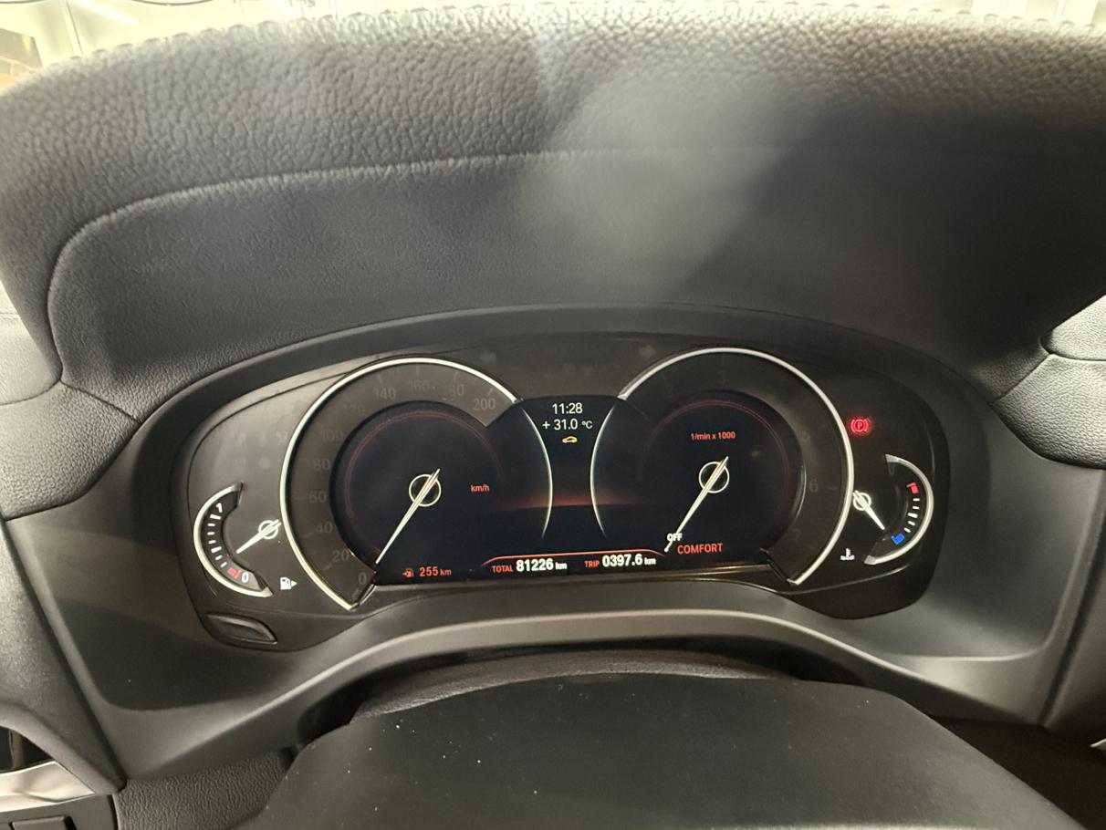 BMW X3 2018 thumb 10