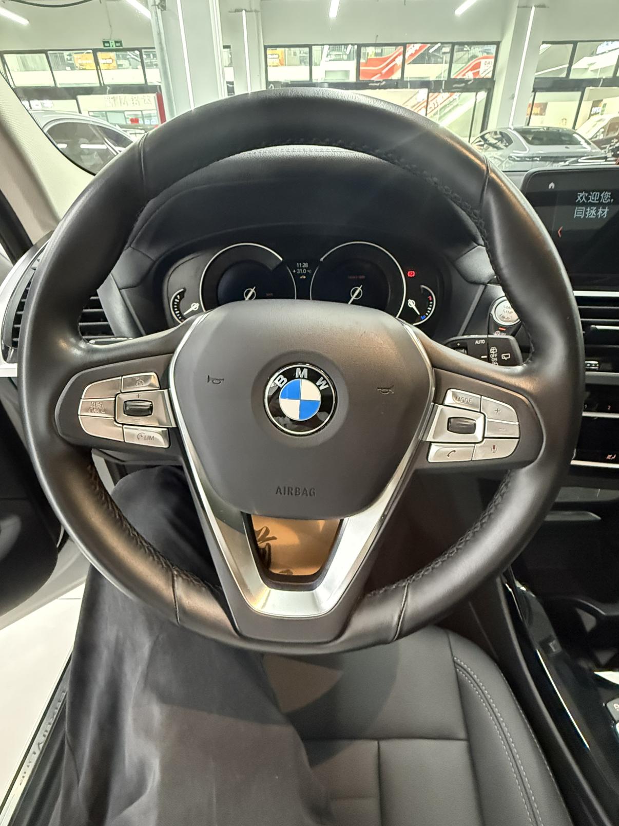 BMW X3 2018 thumb 11