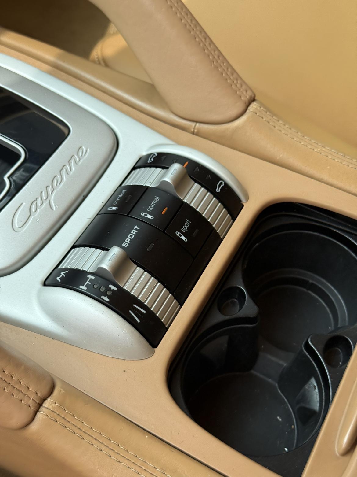 Porsche Cayenne 2008 thumb 8