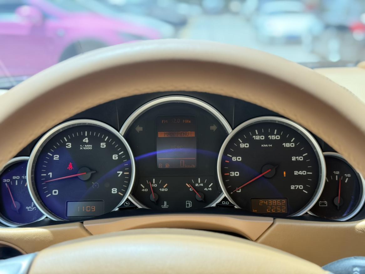 Porsche Cayenne 2008 thumb 10