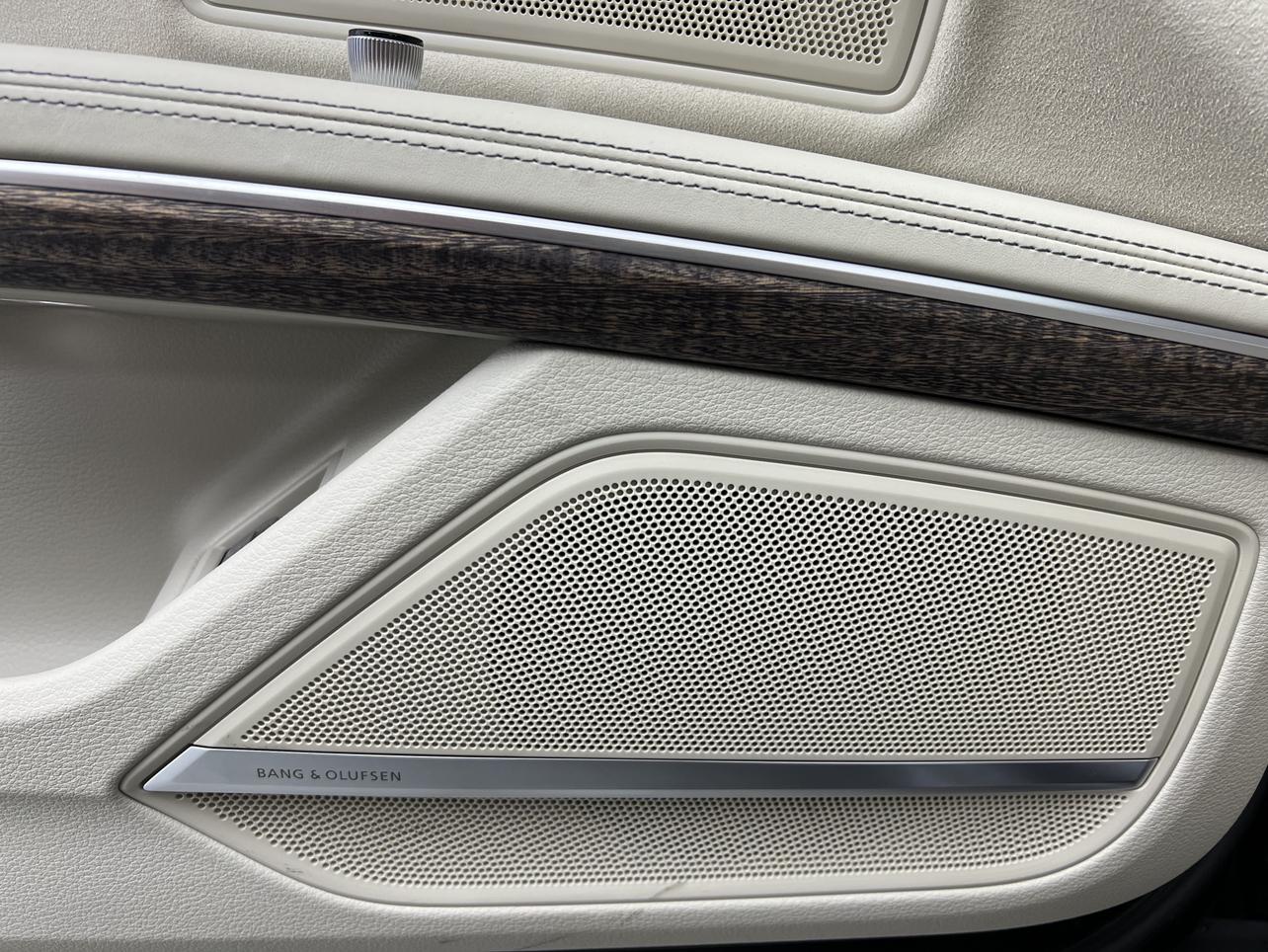 Audi A8 2024 thumb 10