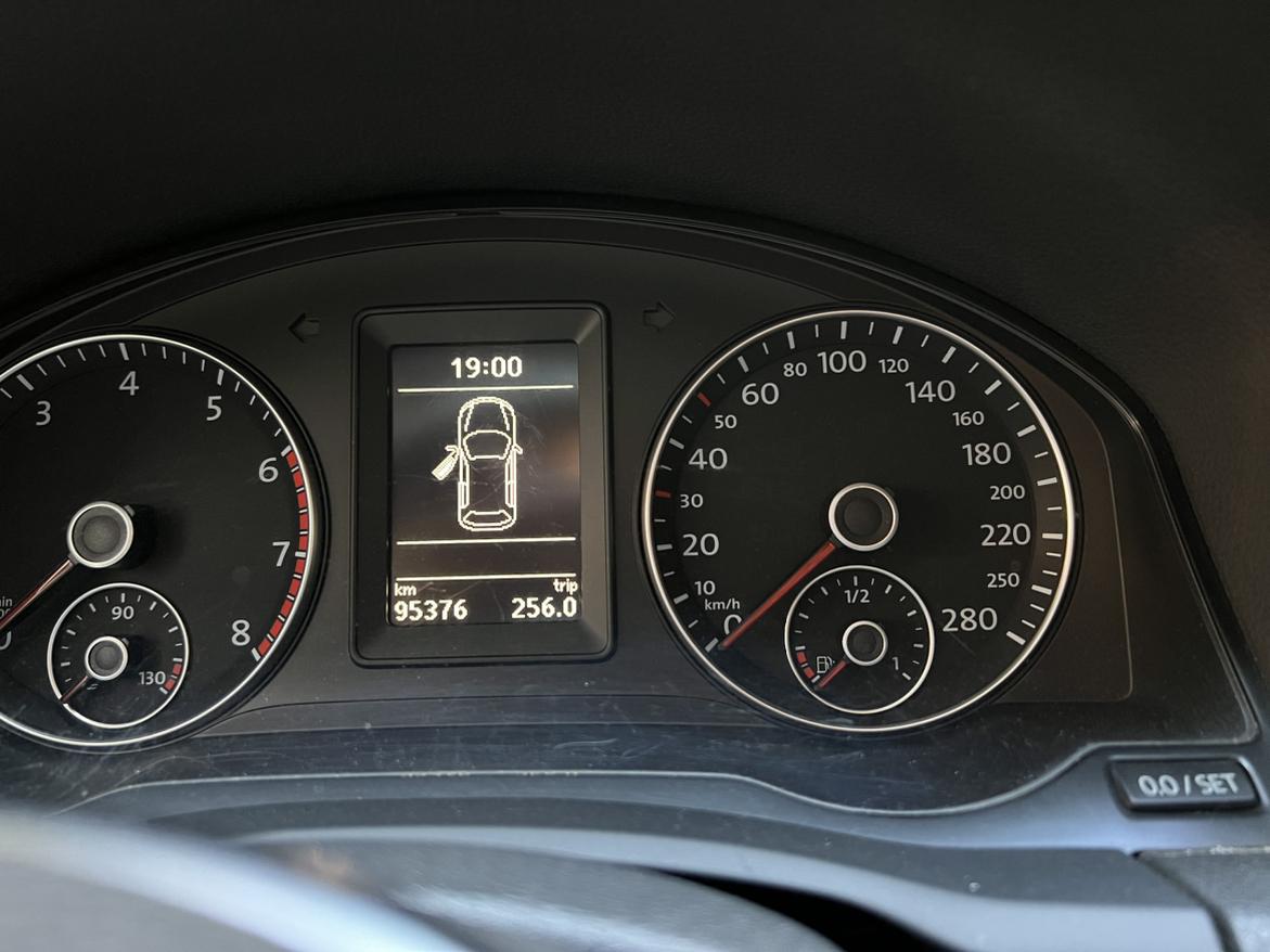 Volkswagen Scirocco 2011 thumb 8