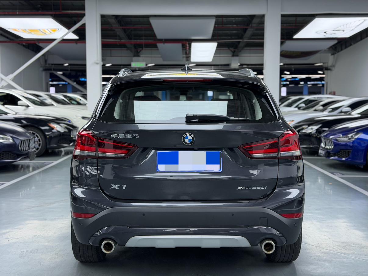 BMW X1 2021 thumb 3