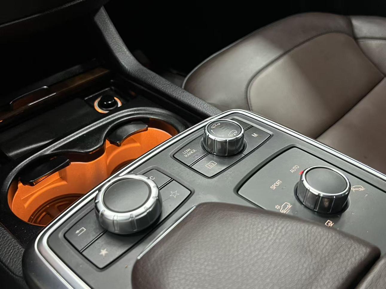 Mercedes-Benz M-Класс 2014 thumb 9