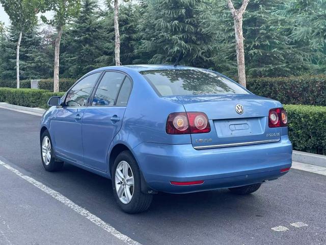 Volkswagen Polo 2011 thumb 6