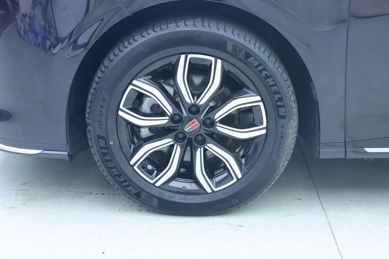 Hongqi HQ9 2022 thumb 7