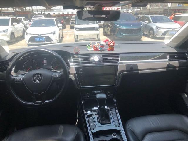 Volkswagen Phideon 2018 thumb 7