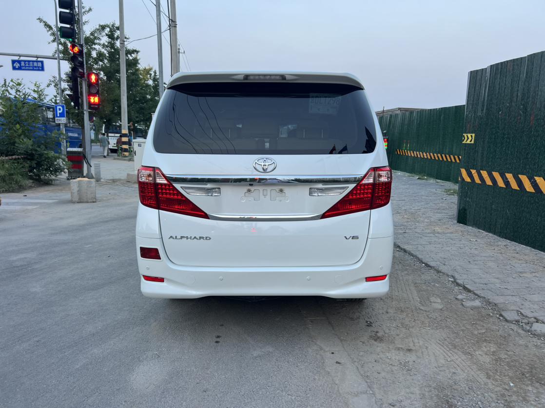Toyota Alphard 2012 thumb 3