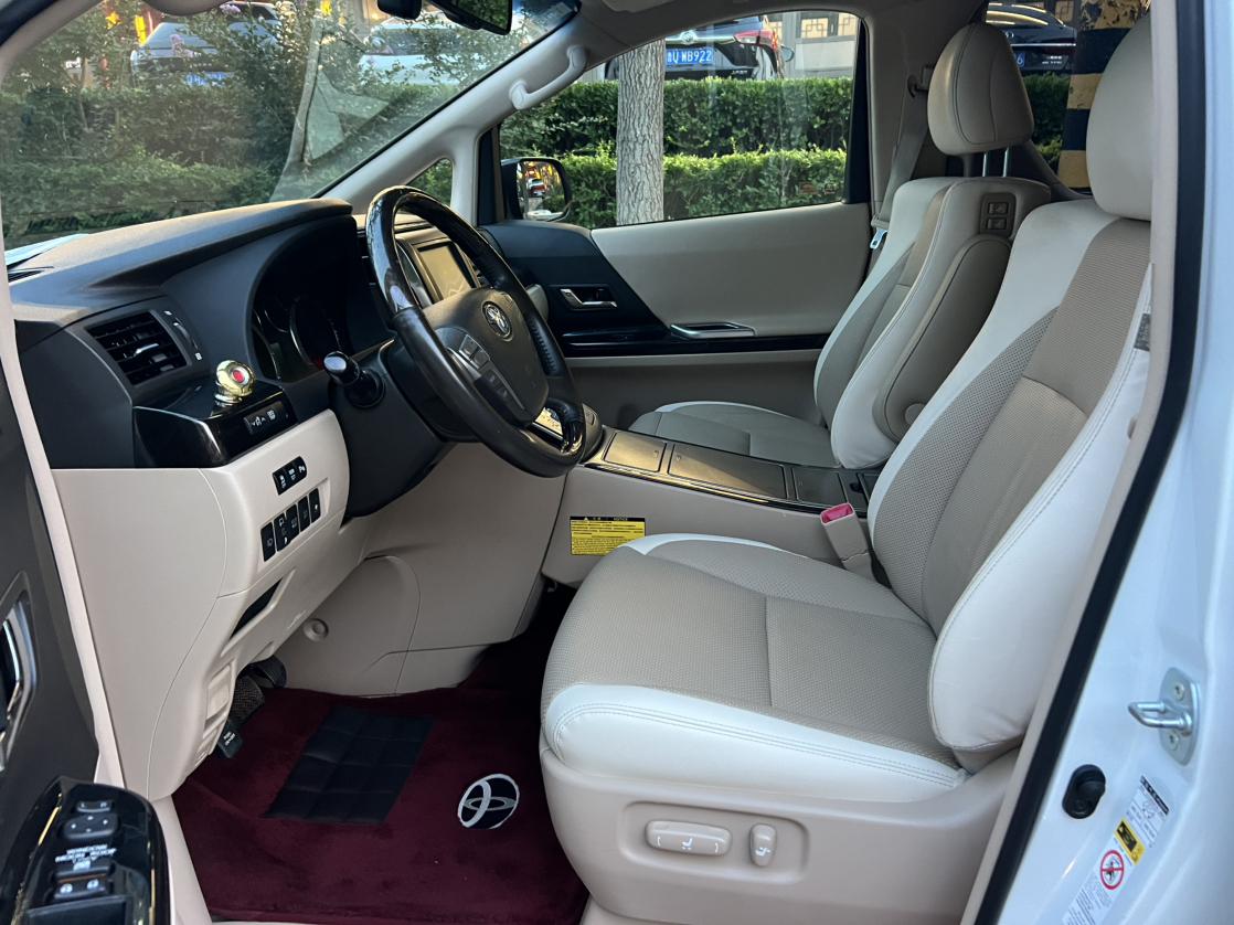 Toyota Alphard 2012 thumb 6