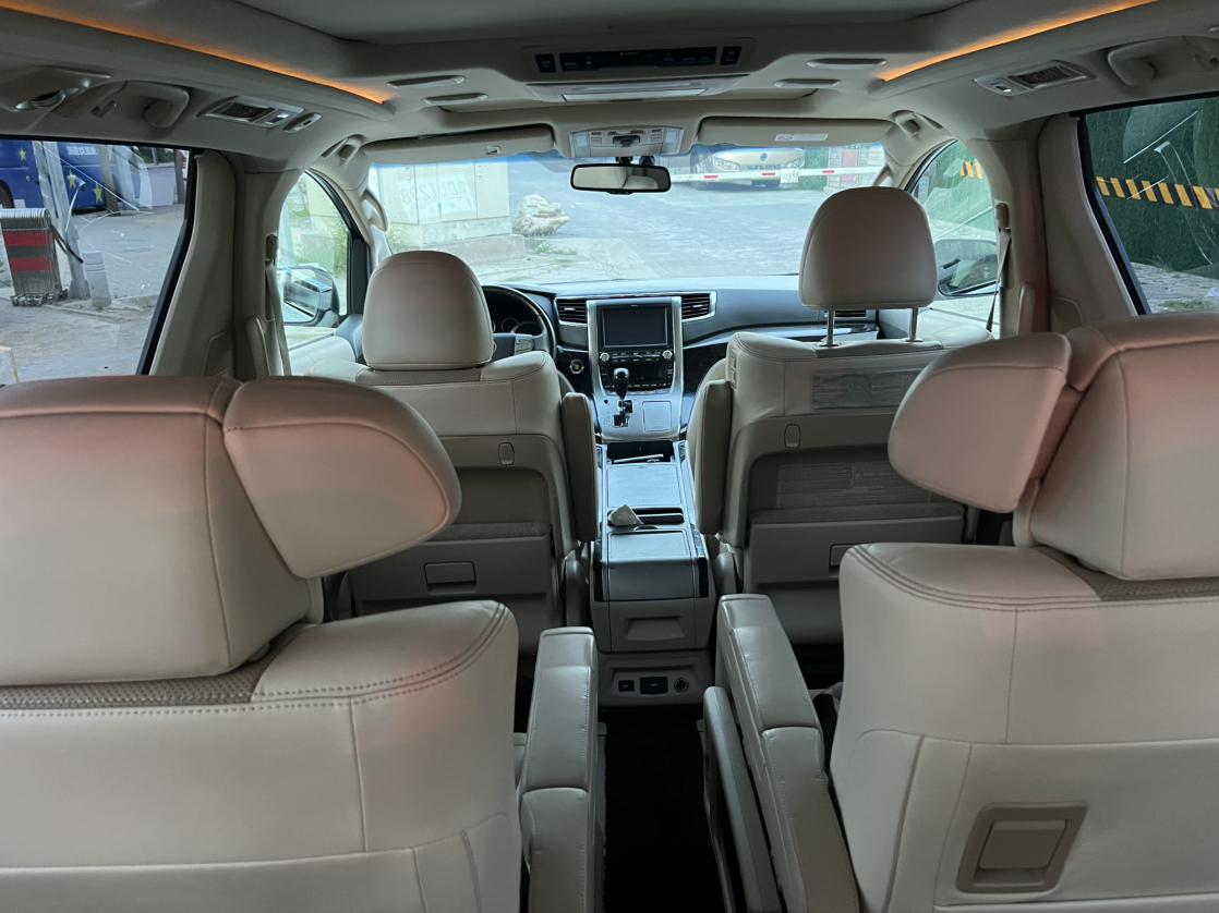 Toyota Alphard 2012 thumb 7