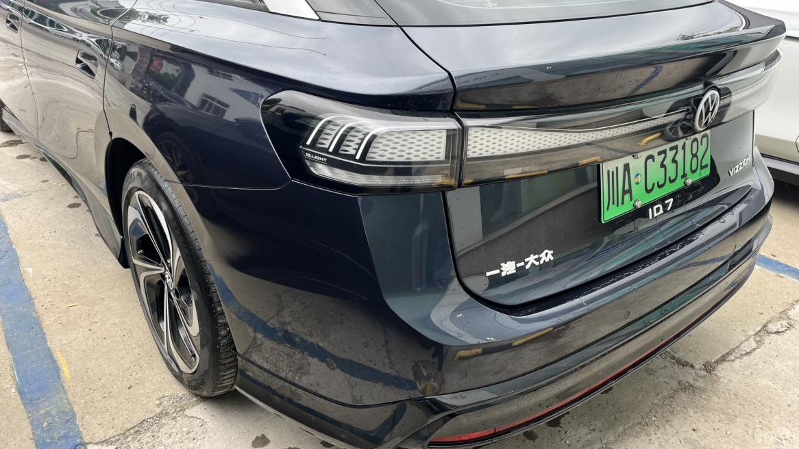 Volkswagen ID.7 2024 thumb 9